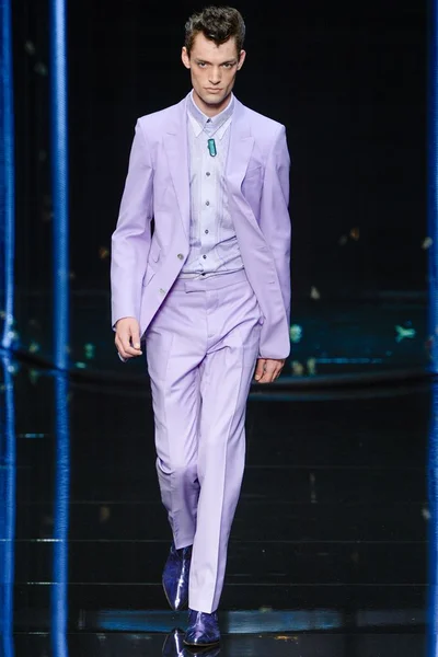 Look 9